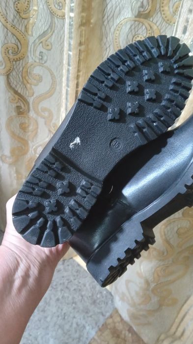 Замшевые полусапожки