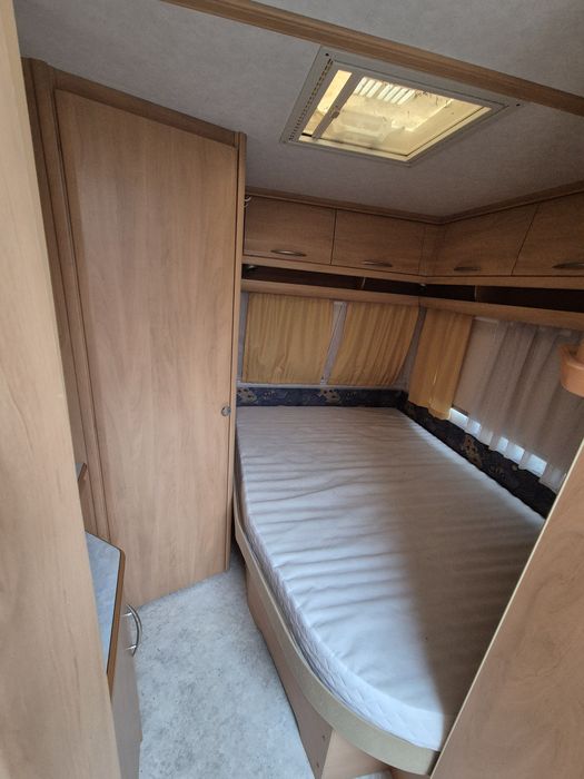 Rulota 4 persoane Fendt Saphir 470 TOP