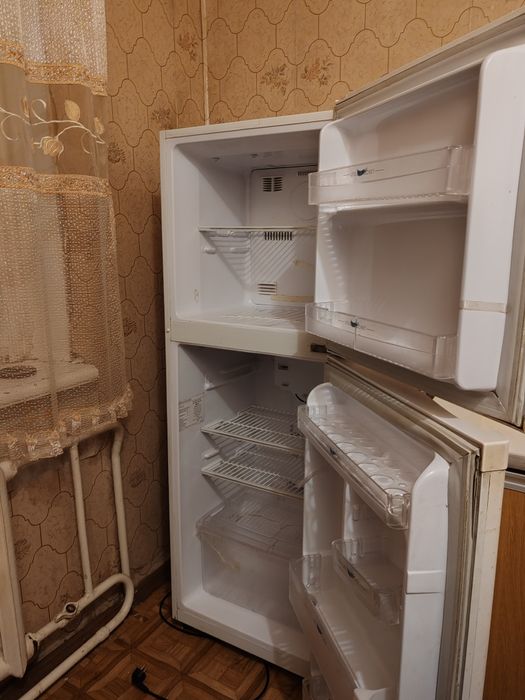Продам холодильник.