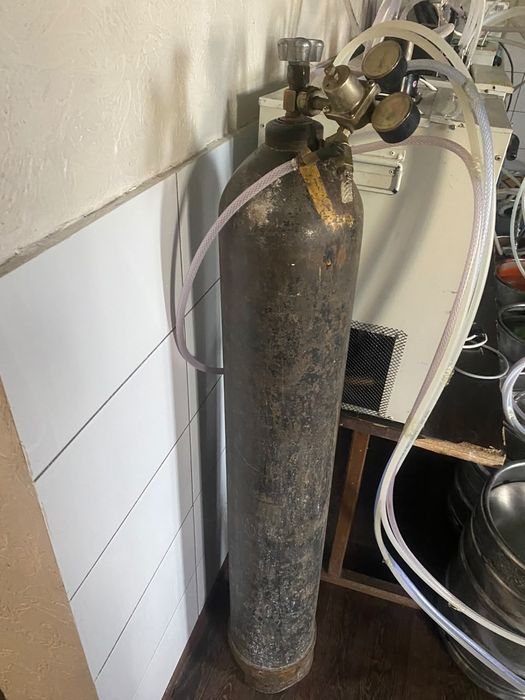 Продается кислородный баллон