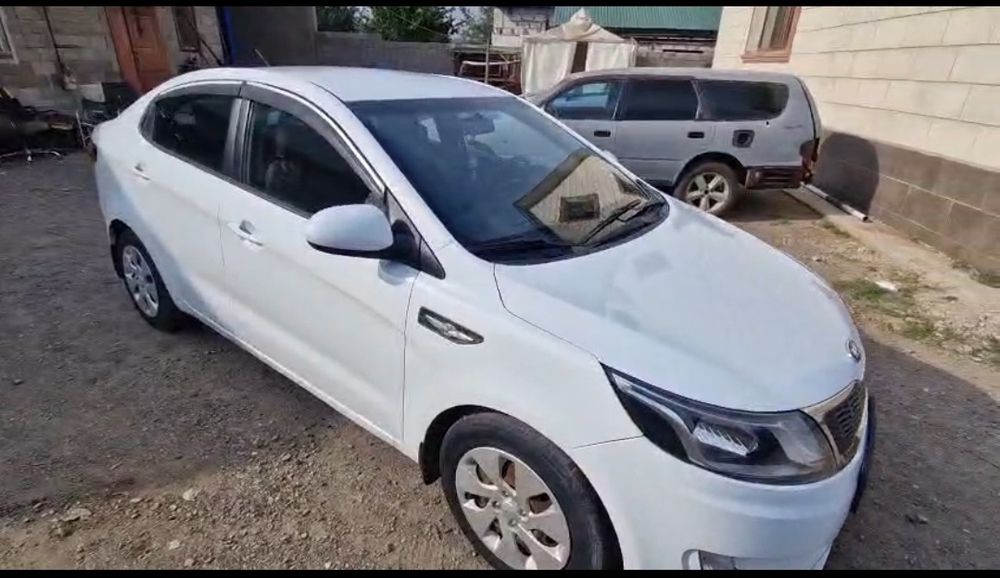 Продам Kia Rio в хорошем состоянии