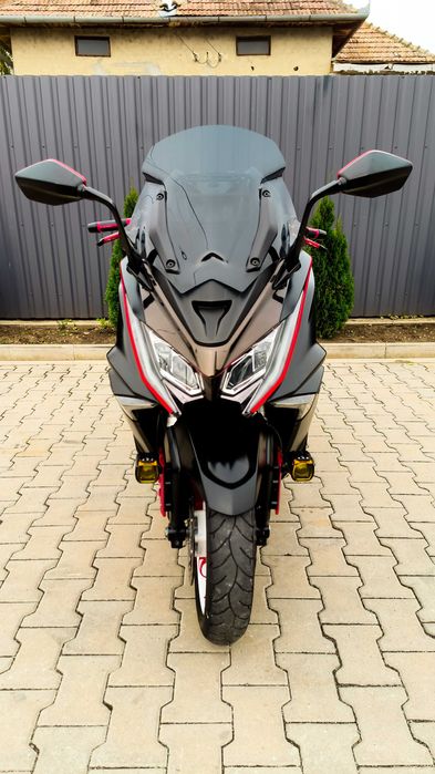 kymco ak550 akrapovic