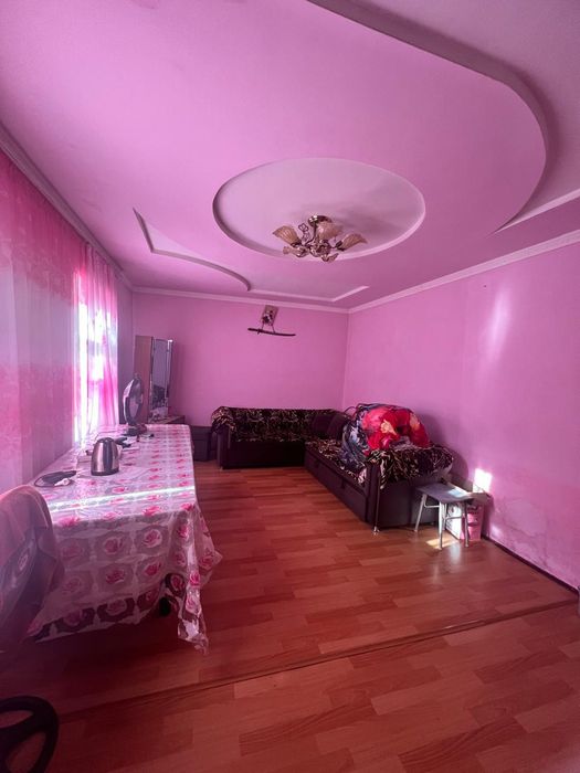 Алмалык, Олмалик, Целина, Ховли Уй, Жихозлари билан Срочно сотилади