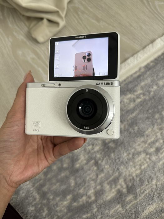 Камера Samsung NX mini