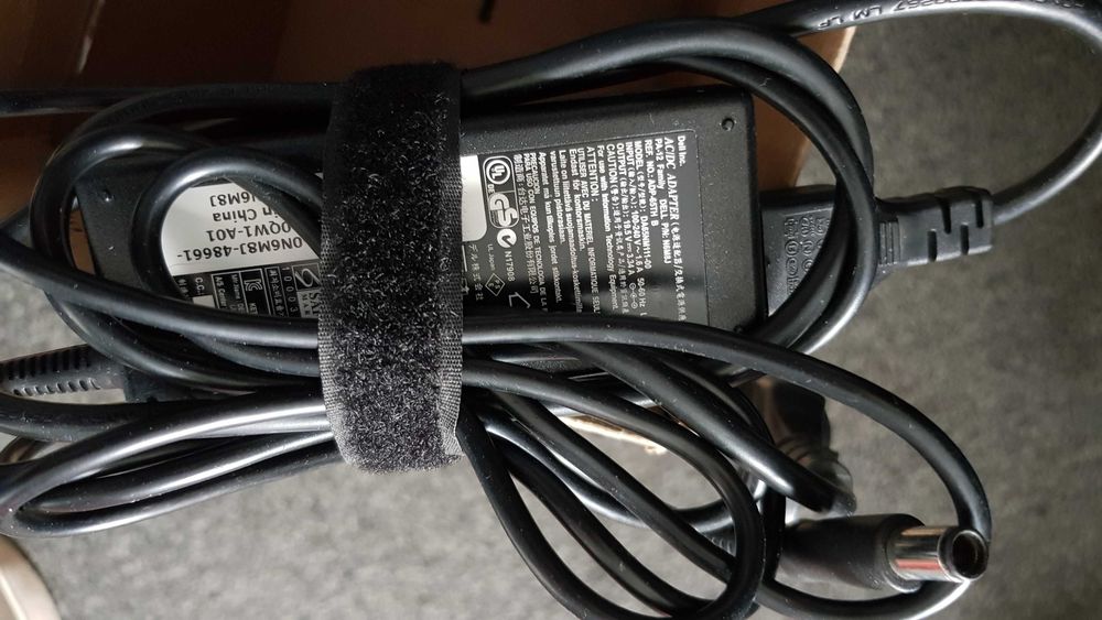 Зарядно за лаптоп – Dell 65W