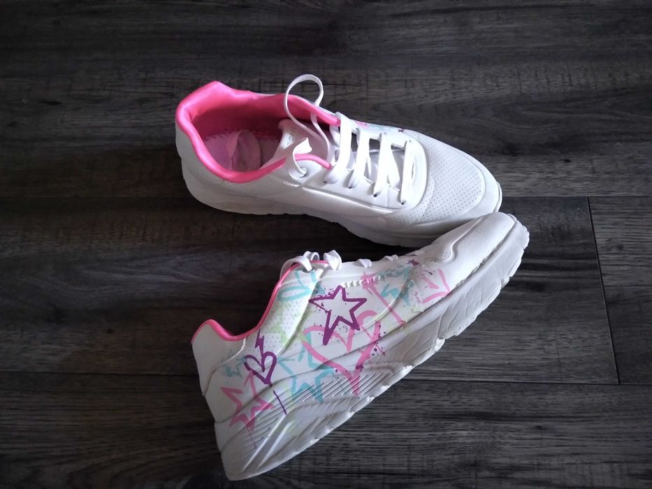 Маратонки размер 39 неразличими от нови-50лв.