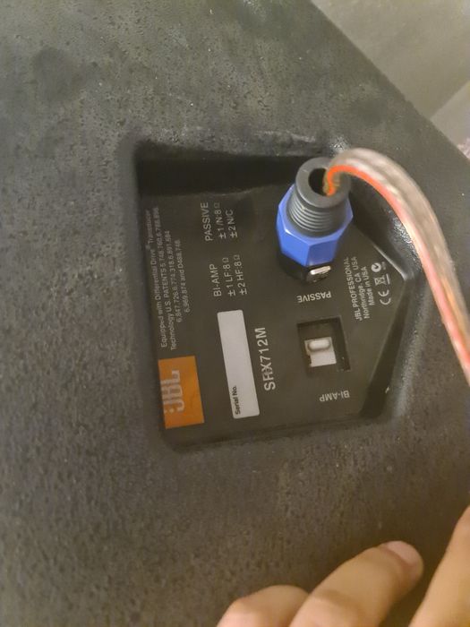 JBL колонки 2 шт