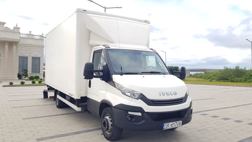 iveco Daily 72c21 izotermă  cu Lift 2017  recent adus în România 35c15 50c17  35c18 70c18 35c17 35s18 ( Mercedes Renault Fiat Crafter )