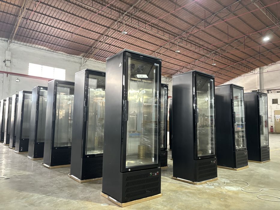 Vitrina frigorifica verticala noua cu o usa 187cm inaltime