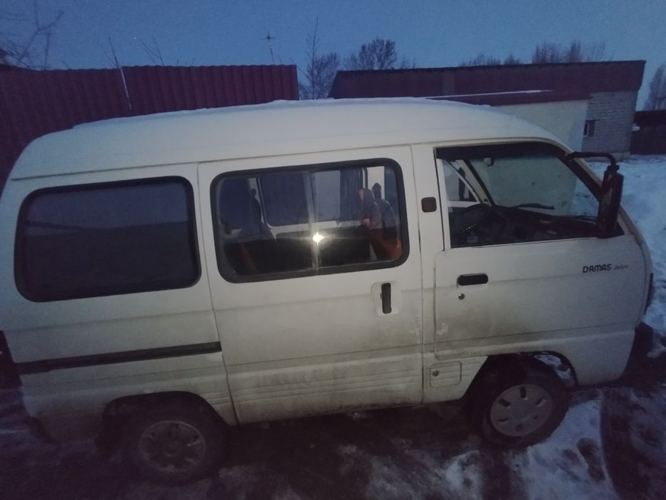 Damas 2000 yıl oq rangda narxi 25million söm