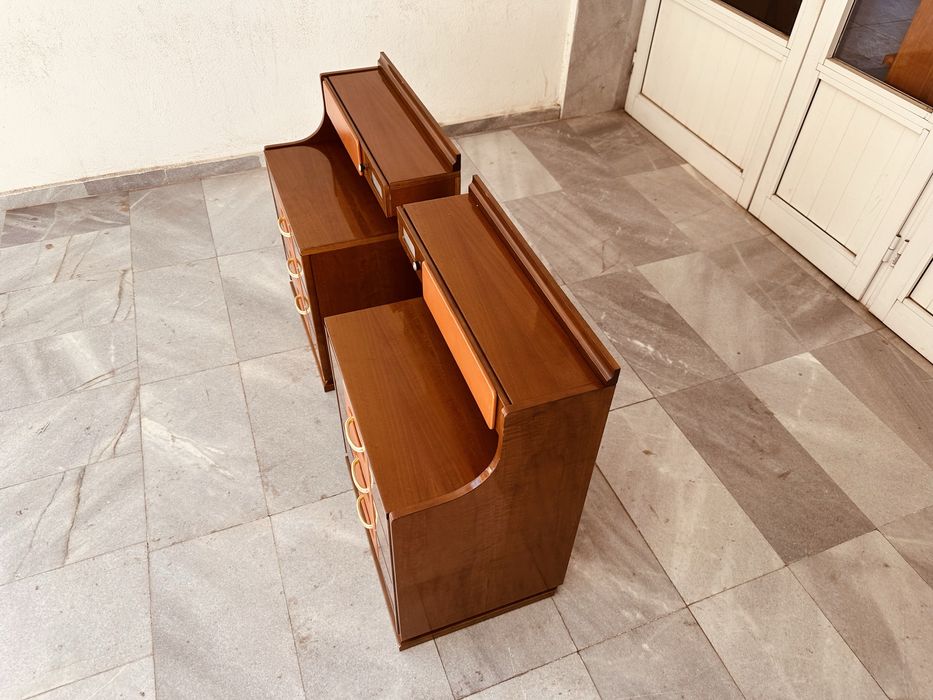 Италиански винтидж нощни шкафчета с радио – 70-те години