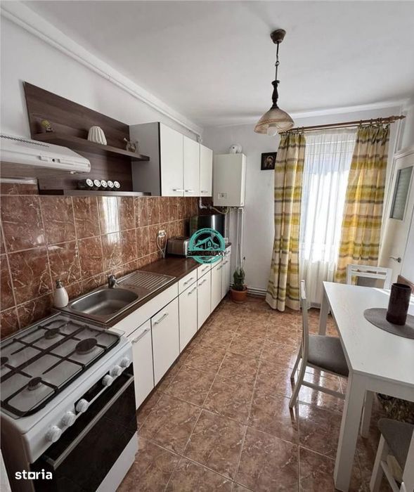 Apartament cu 2 camere, decomandat, etaj 1, in 7 Noiembrie