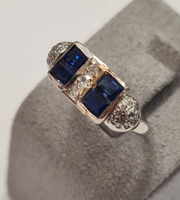 Inel din aur alb 14, cu safire si diamante naturale, IAU850