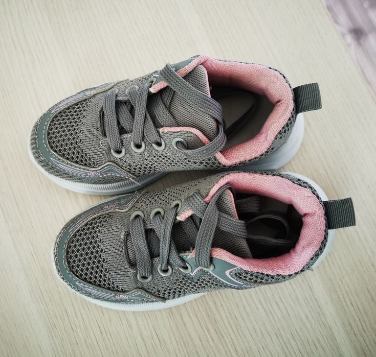 Кроссовки детские для девочки