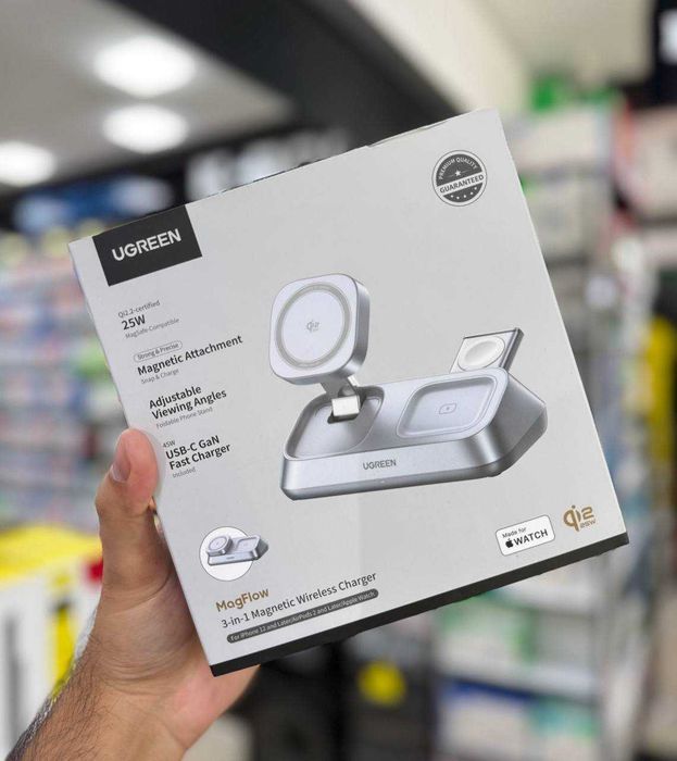 Ugreen MagFlow 3-in-1 Magnetic Wireless Charger 25W