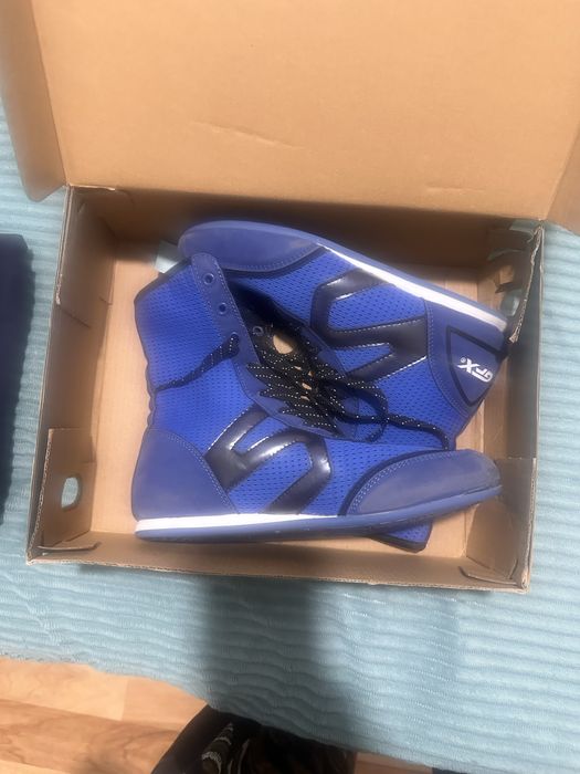 Продам борцовки для бокса