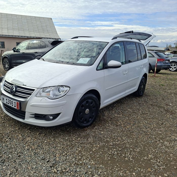 VOLKSWAGEN Touran 2010 — imagine 2