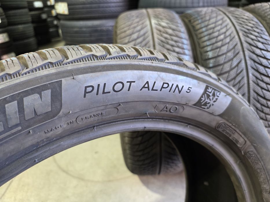 235/50/19 MICHELIN 4бр