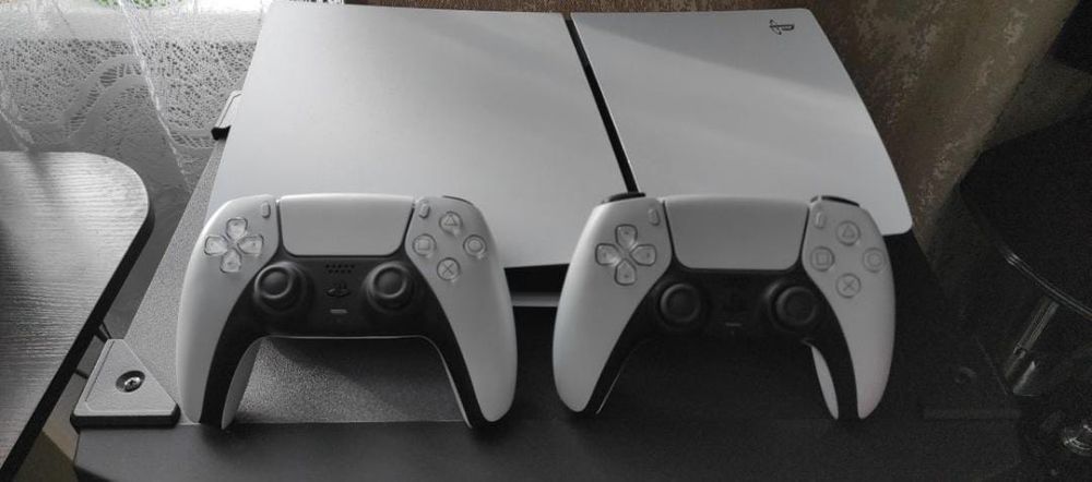 Плестеишен 5 2джостик