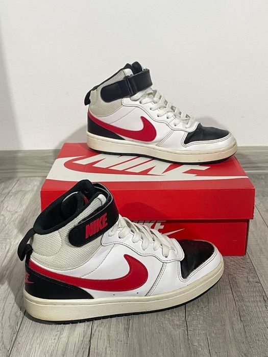 Vand Adidași Nike Court Borough Mid 2