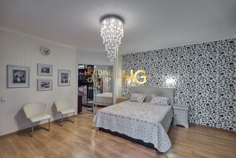 Продава се Тристаен апартамент в Варна, Бриз - 150 кв.м за 1927 €/кв.м - Снимка #5