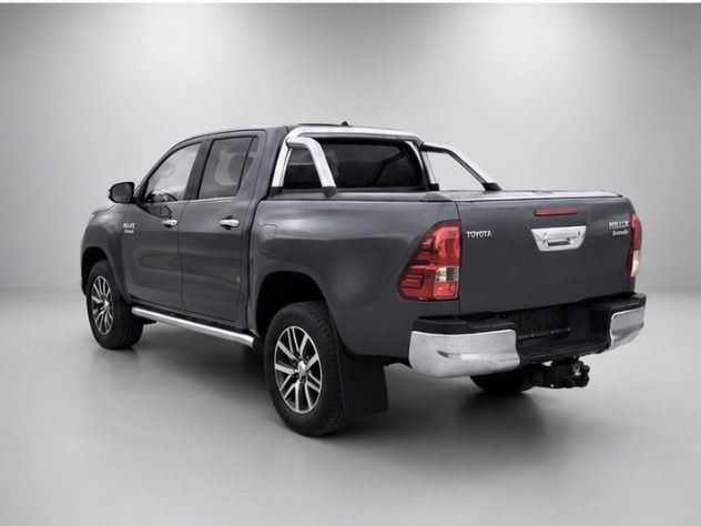 Toyota Hilux 2.4 ~ Model Invincible ~ 150 CP ~ Fara Rugina