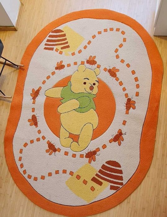 Winnie the Pooh pentru camera copilului