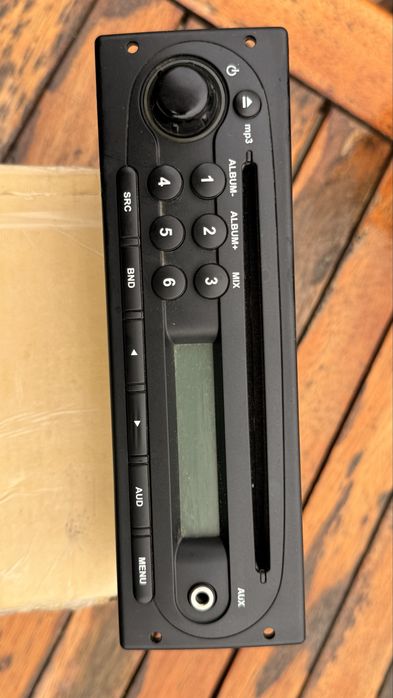 Casetofon cd mp3 radio digital navigatie