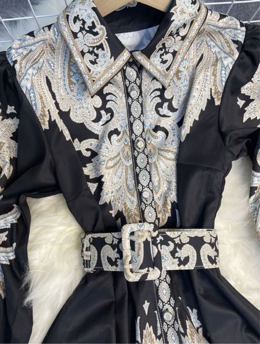 Элегантное винтажное платье