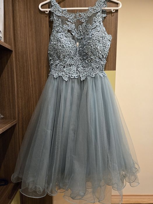 Официална  рокля