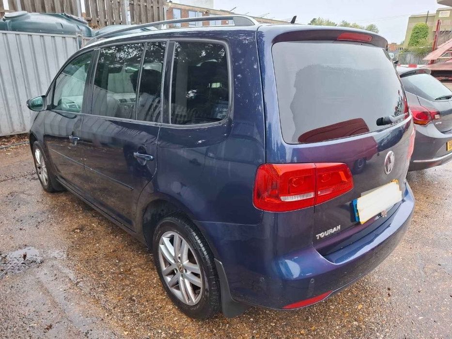 Bancheta spate Volkswagen Touran 2013 MONOVOLUM 1.6 TDI