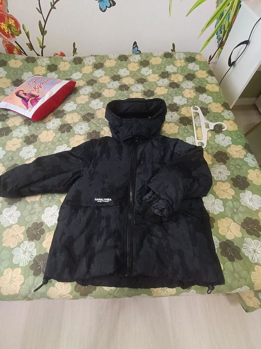 Продам куртку для мальчика (унисекс)