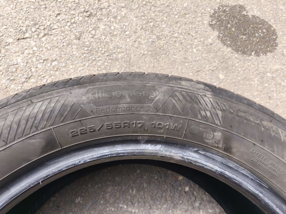 225/55/17" 4бр Good year efficient grip performance,dot4321,6-7mm