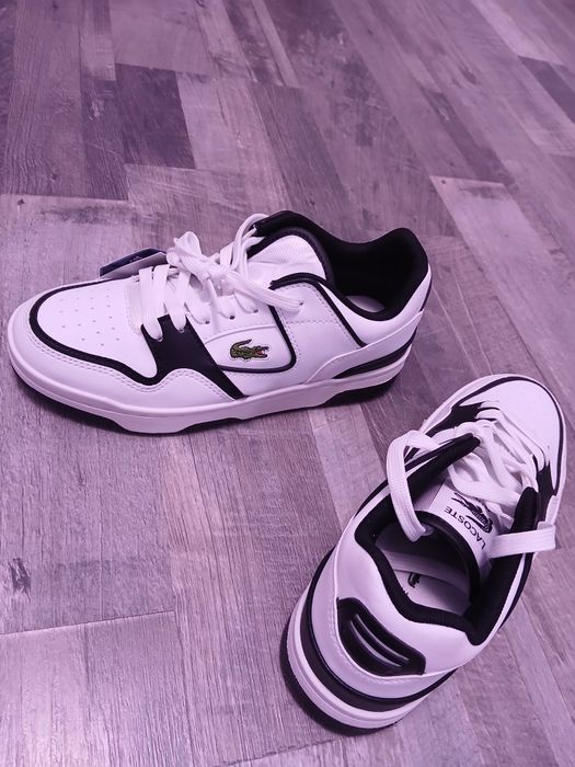 Adidasi Lacoste Nou