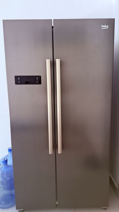 Frigider side by side Beko