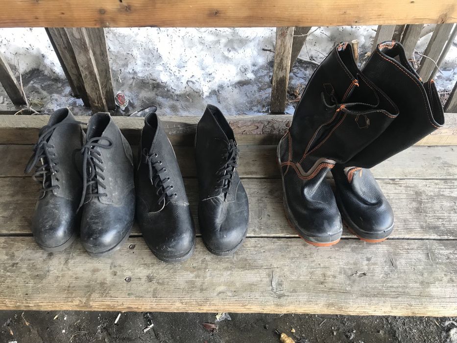 Продам рабочие ботинки от 1500т до 6т балон 15т вел 8т набор 35т спорт