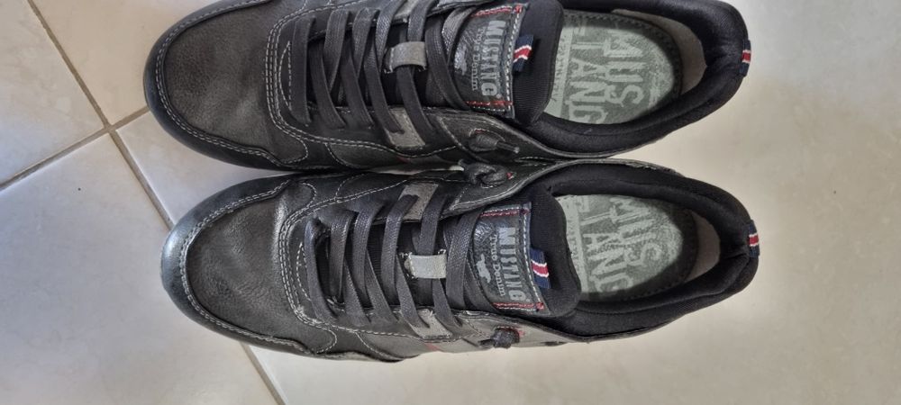 Маратонки Mustang