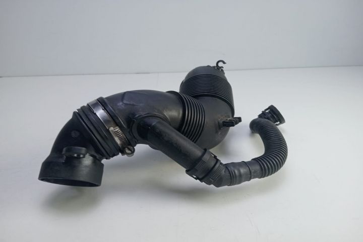 Conducta admisie aer  3C0129654 Volkswagen VW Golf a 5-a generatie