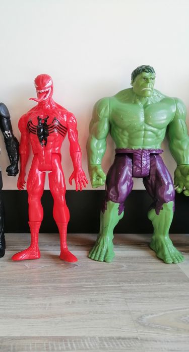 Карнидж Хълк Батман Айрънмен Тор Спайдърмен Танос