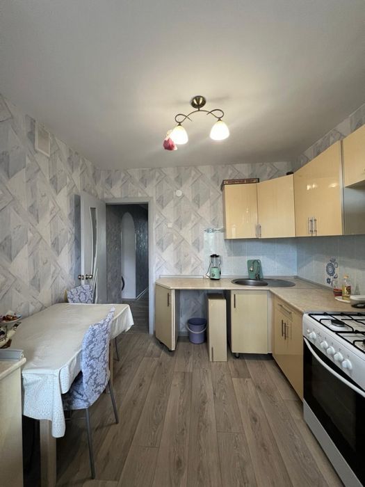 Продам 2 к квартиру на Рыскулова