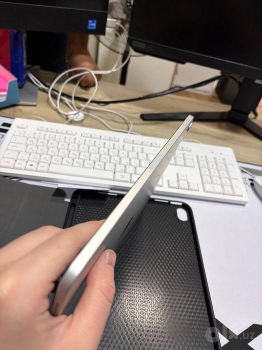 Продаётся Ipad air 4