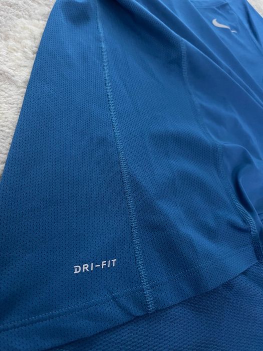 Tricou Nike Performance dama marimea M albastru