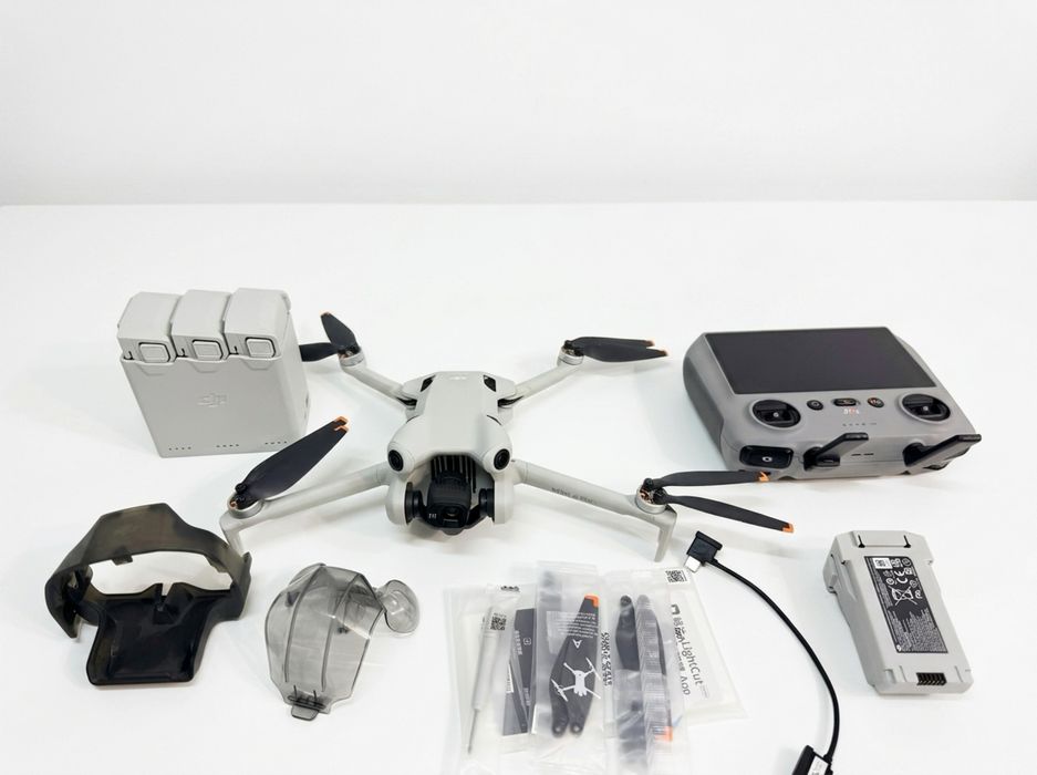 DJI Mini 4Pro квадрокоптер、дрон