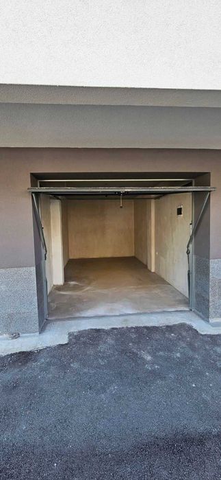 Продава се Гараж / Паркомясто в София, Сухата река - 18 кв.м за 2056 €/кв.м - Снимка #1