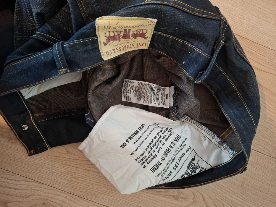 Blugi levis 519 /501