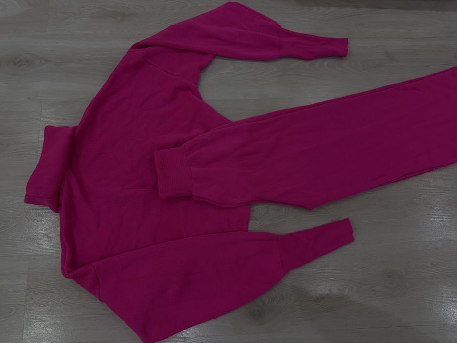 Дамски комплект от две части