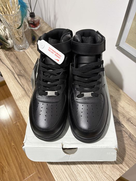 Air Force 1 Mid Black