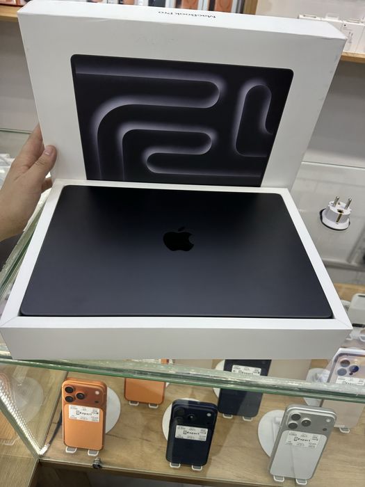 MacBook Pro M5 16 / 1trb 14-inch