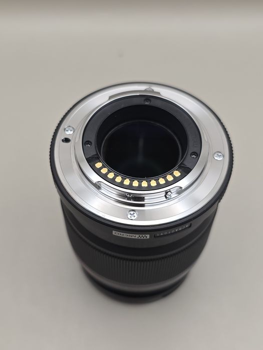 Olympus M.Zuiko Digital ED 30mm f/3.5 Macro.