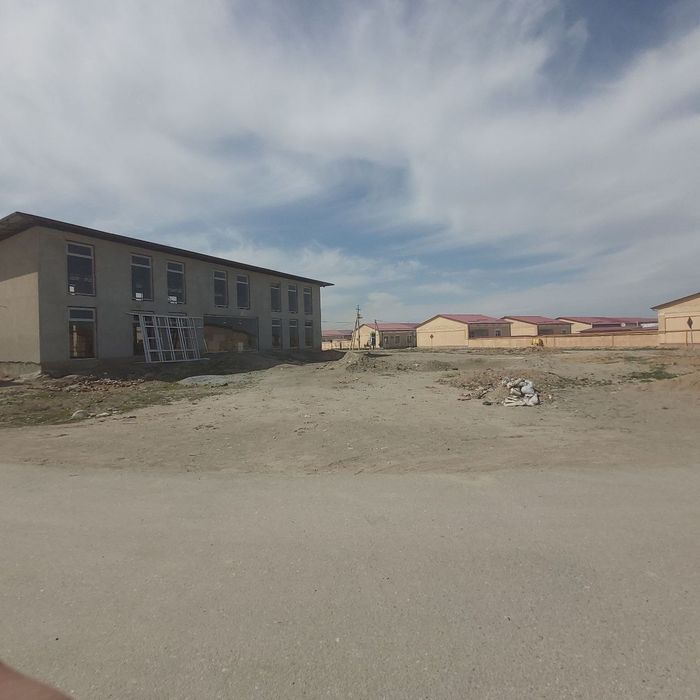 Нотурар курилиши тугалланмаган бино